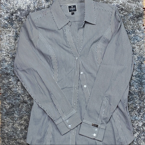 EXPRESS button up tops - Picture 1 of 3
